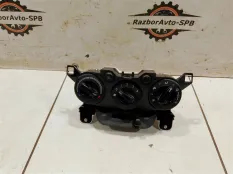 Блок управления печкой Mazda 2 (DE)