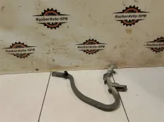 Петля крышки багажника Hyundai Solaris 2010>