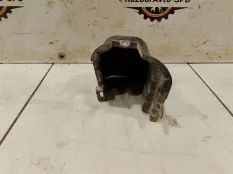 Кронштейн фары противотуманной правой Toyota Land