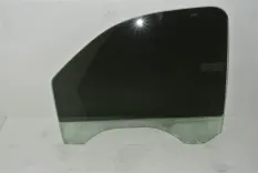 Стекло двери передней левой Chevrolet Tahoe GMT900