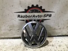 Эмблема VW Polo Sedan