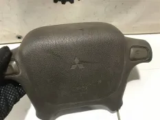 Подушка безопасности в рулевое колесо Mitsubishi