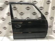 Дверь передняя правая Mitsubishi Pajero/Montero I