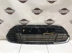 Решетка в бампер центральная Ford Mondeo IV 2007-