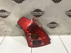 Фонарь задний левый Suzuki Swift 2004-2010