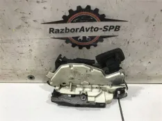 Замок двери передней левой VW Polo Sedan