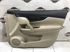 Обшивка двери передней правой Nissan X-Trail (T32)