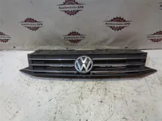 Решетка радиатора VW Polo Sedan