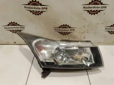 Фара правая Chevrolet Cruze