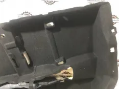 Пол салона Kia Cerato 4