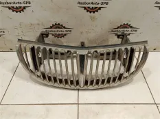 Решетка радиатора Lincoln Town Car 3 Lincoln Town