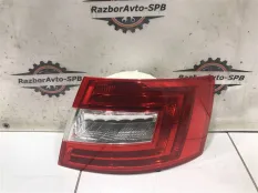 Фонарь задний правый Skoda Octavia A7