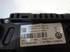 Панель приборов VW Polo Sedan