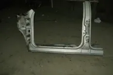 Порог со стойкой левый Chevrolet Tahoe GMT900