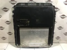 Люк в сборе электрический BMW 7-серия E65/E66