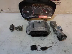 Блок управления двигателем Ford Focus 2 дорест
