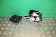 Замок двери передней правой BMW X5 E70 (2006—2010)