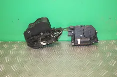 Замок двери передней правой BMW X5 E70 (2006—2010)