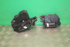 Замок двери передней правой BMW X5 E70 (2006—2010)