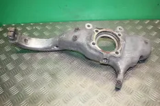 Кулак поворотный передний левый BMW X5 E70 (2006—