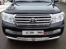 Решетка радиатора Toyota Land Cruiser 200