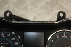 Панель приборов Jaguar XFR I рестайлинг (2011—2015)