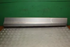 Накладка двери передней правой Audi Q7 4L (2005—2