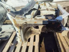 Четверть Lada Granta