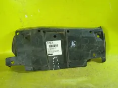 Пыльник бампера toyota RAV4