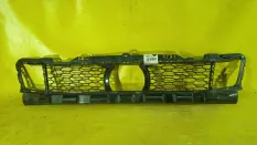 Решетка бампера центральная bmw 7