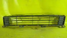 Решетка бампера центральная Mazda 6