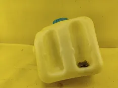 Бачок омывателя Lada Granta