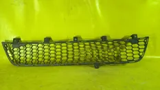 Решетка бампера центральная Mitsubishi Pajero Sport