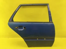 Дверь Mercedes-Benz C