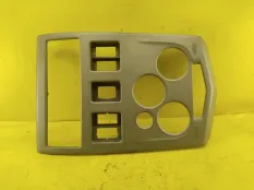 Рамка магнитолы renault Logan