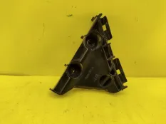 Кронштейн бамперa toyota Camry