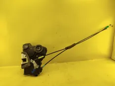 Замок двери toyota Camry