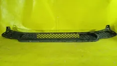 Решетка бампера центральная Hyundai Solaris