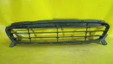 Решетка бампера центральная Hyundai Solaris