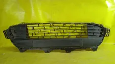 Решетка бампера центральная Kia Rio