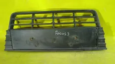 Решетка бампера центральная ford Focus