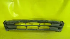 Решетка бампера центральная Hyundai Solaris