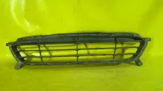 Решетка бампера центральная Hyundai Solaris