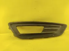 Накладка противотуманной фары ford Focus