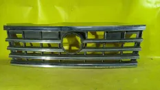 Решетка радиатора Volkswagen Touareg