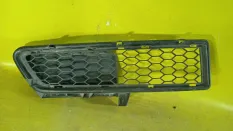 Решетка в бампер renault Logan