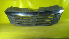 Решетка радиатора renault Logan
