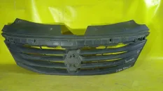 Решетка радиатора renault Logan