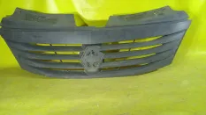 Решетка радиатора renault Logan