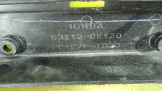 Решетка бампера центральная toyota Hilux